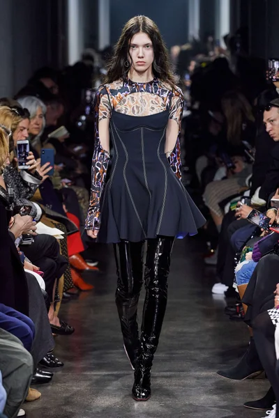 Look 23